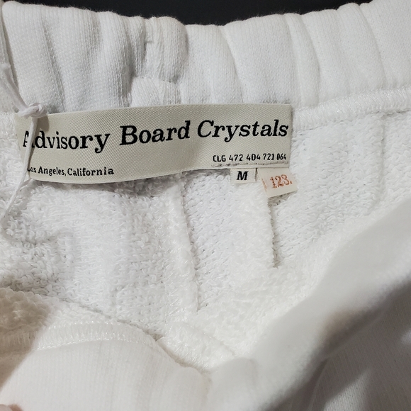 NWT ADVISORY BOARD CRYSTALS Abc 123 WOMEN SWEATSHORTS Selenite -white Sz M - Picture 11 of 12